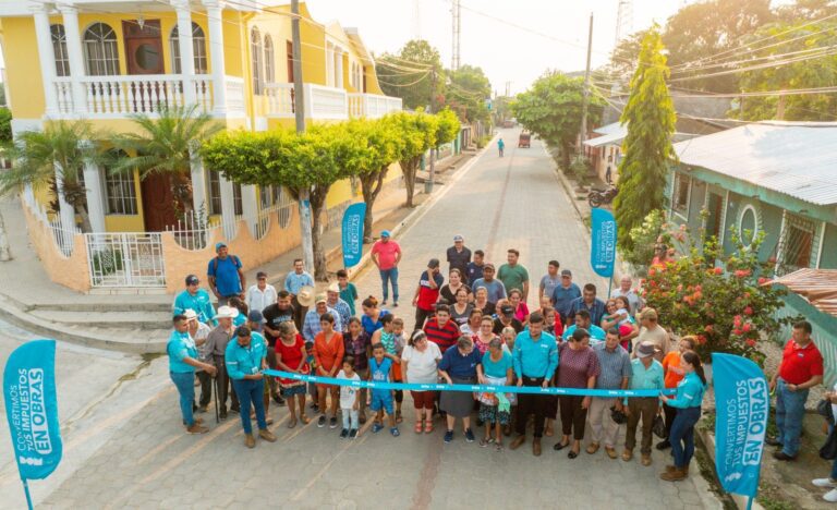 Nuevas calles en el casco urbano de Distrito El Triunfo, Usulután Norte - Distrito El Triunfo en Usulután Norte experimenta un resurgimiento gracias a proyectos de infraestructura que mejoran la vida de más de 3.000 residentes.