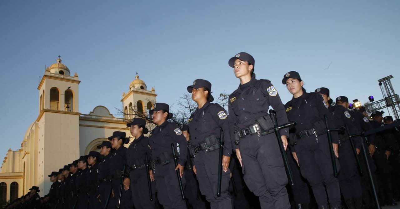 El 17 de agosto, El Salvador celebra un día sin homicidios - El 17 de agosto, El Salvador alcanzó un día sin homicidios, gracias al Plan Control Territorial y un régimen de excepción, destacando avances en seguridad.