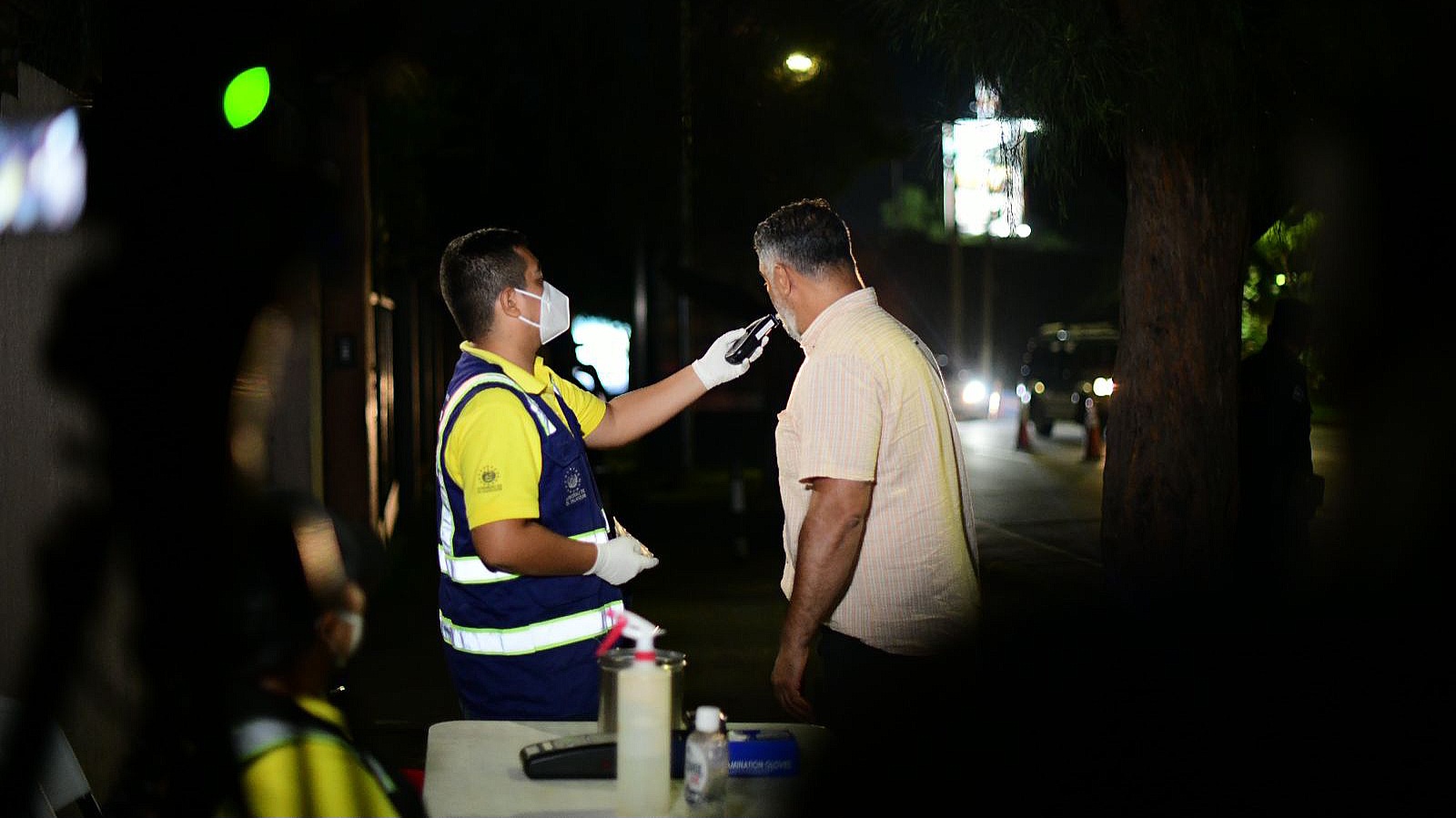 Controles antidopaje en AMSS: Refuerzan medidas para prevenir accidentes viales - El Viceministerio de Transporte (VMT) refuerza controles antidopaje para prevenir accidentes viales en el Área Metropolitana de San Salvador.