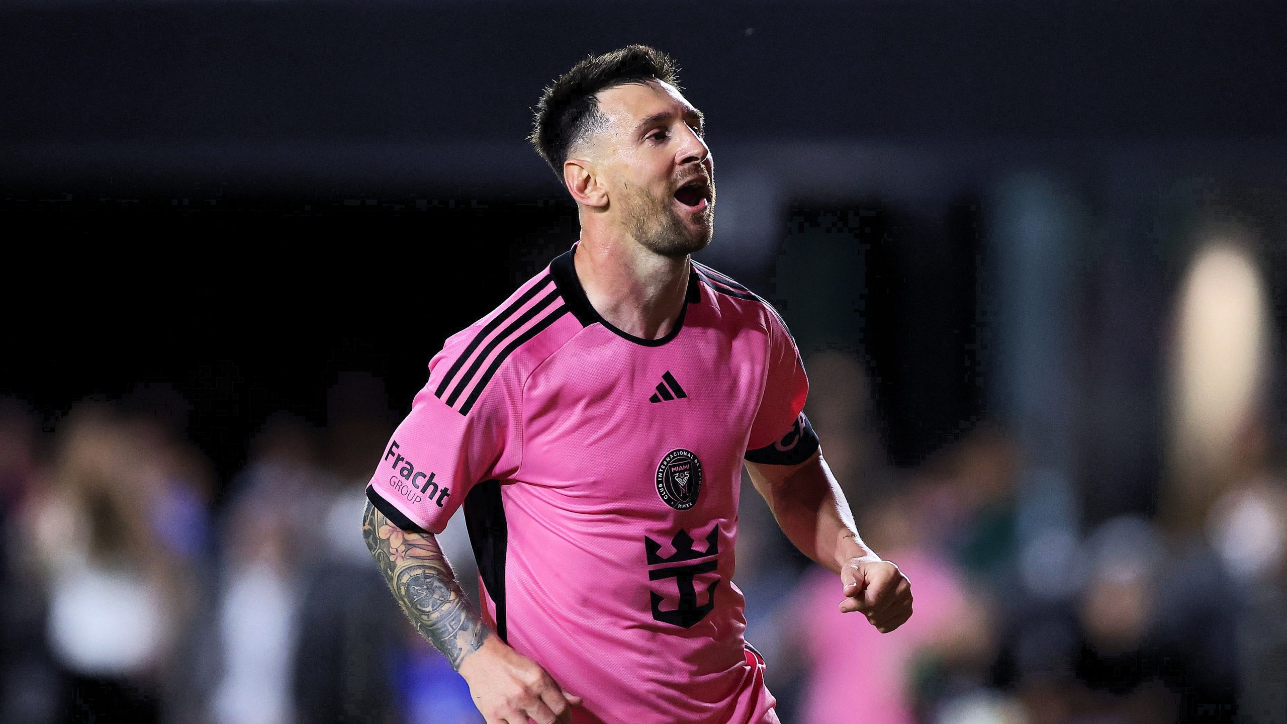 Lionel Messi, baja para el crucial duelo de Inter Miami vs. Columbus Crew en la Copa de la Liga - Lionel Messi queda fuera del Inter Miami vs. Columbus Crew en la Copa de la Liga por lesión. El torneo reúne a clubes de la MLS y México en emocionantes enfrentamientos.