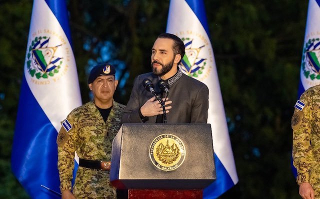 Transformaciones en El Salvador: Un Llamado al Cambio Colectivo - En su reciente intervención, el presidente Bukele destacó las significativas transformaciones en El Salvador en los últimos cinco años y la necesidad de un cambio de mentalidad. Descubre cómo el esfuerzo colectivo puede fortalecer la construcción de una nación más segura y próspera.